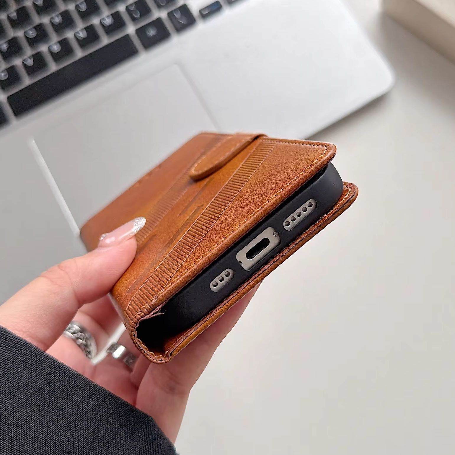 iPhone 17 E 16 15 14 13 12 11  - Flip Leather Case incelemesi ve fiyatı